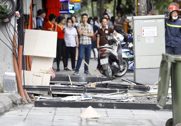 Nổ bình gas kinh hoàng tại nhà hàng gà rán ở phố Cổ, 3 người nguy kịch nhập viện cấp cứu-6