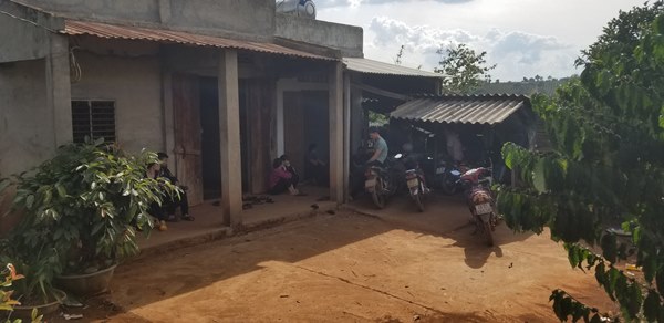 Bí thư xã giết người dựng hiện trường giả: Viếng tang con mà không biết-2