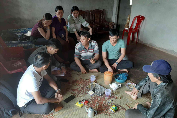 Vụ bí thư xã giết người đốt xác: Bàn giao hài cốt cho người nhà nạn nhân-4