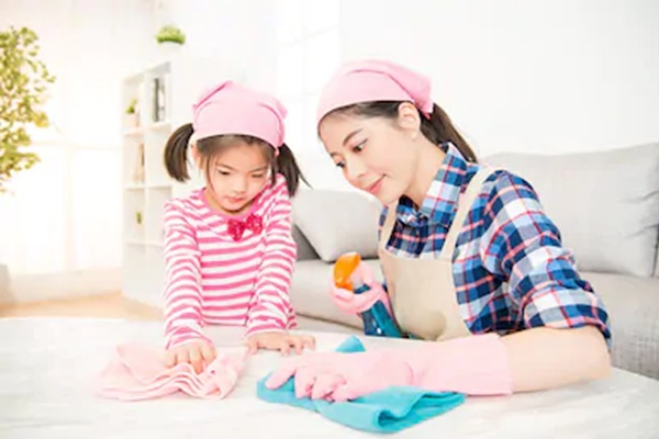 Con trai 26 tuổi vẫn mặc tã, mẹ chăm chút vệ sinh hàng ngày, khẳng định con tôi còn trẻ-4