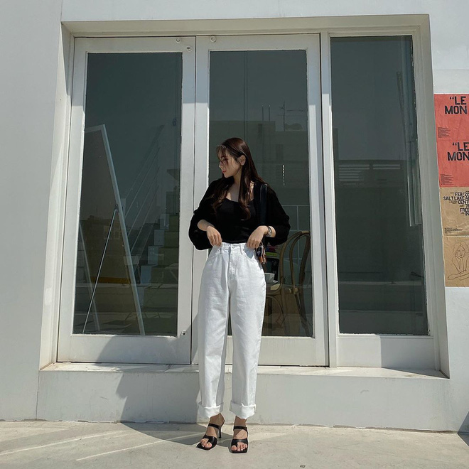 Diện jeans trắng không những mát mắt mà còn thời thượng hết cỡ nếu bạn học 4 chiêu mix đồ hay ho từ gái Hàn-4