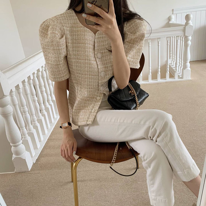 Diện jeans trắng không những mát mắt mà còn thời thượng hết cỡ nếu bạn học 4 chiêu mix đồ hay ho từ gái Hàn-7