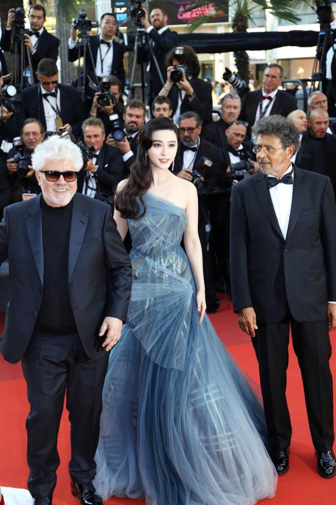 5 lần 7 lượt khuynh đảo thảm đỏ Cannes nhưng Phạm Băng Băng vẫn lọt hố một bộ cánh gây thất vọng-11
