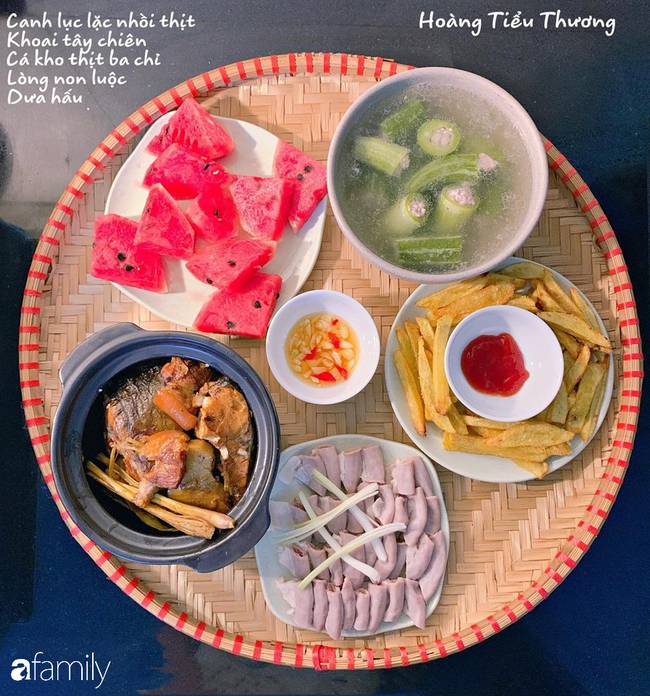 Bà mẹ của 3 cô con gái ở Hà Nội chia sẻ bí quyết đi chợ làm những mâm cơm mẹt đầy đặn giá chỉ 100-150 ngàn đồng cho 6 người ăn thoải mái-7