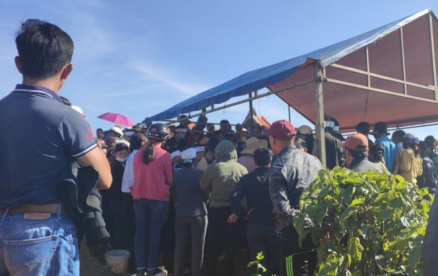 Vụ giết cháu vợ, dựng hiện trường giả: Người dân phản ứng bất ngờ với tiền phúng viếng bí thư xã-2