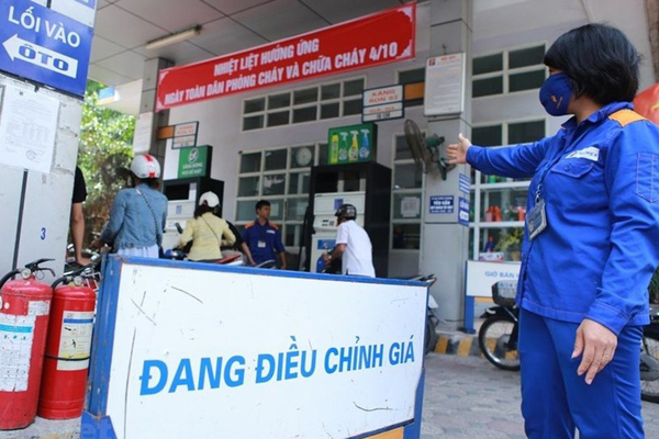 Giá xăng tăng hơn 1.000 đồng/lít vào ngày mai?-2