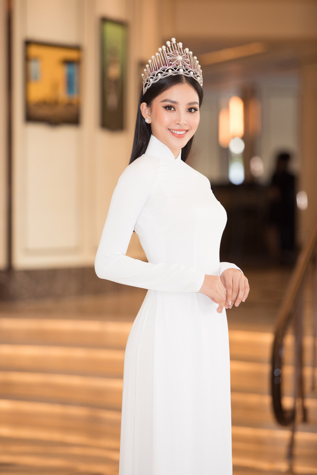 Sau 2 năm đương nhiệm, Tiểu Vy để lộ khuyết điểm ứng xử khi phát biểu ấp úng, thiếu tinh tế tại họp báo Hoa hậu Việt Nam 2020-3