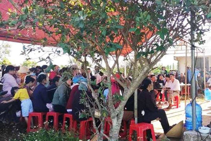 Vụ bí thư xã giết cháu vợ trục lợi 18 tỷ : Xót thương tiễn nạn nhân lần thứ hai-2