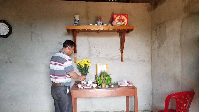 Vụ bí thư xã giết cháu vợ trục lợi 18 tỷ : Xót thương tiễn nạn nhân lần thứ hai-4