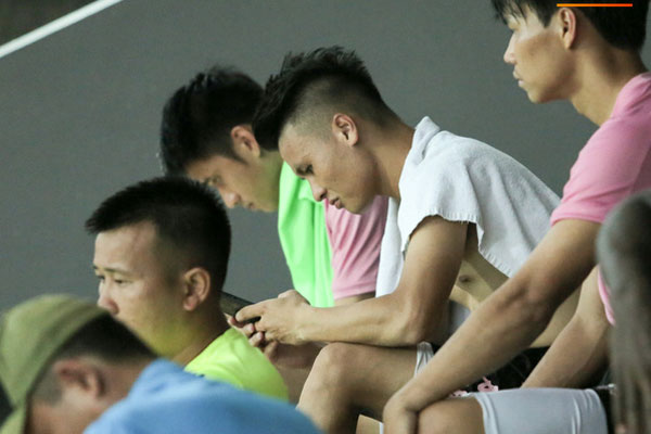 Bạn gái Quang Hải lần đầu lên tiếng khi bị antifan tràn vào trang cá nhân, gửi tin nhắn xúc phạm-3