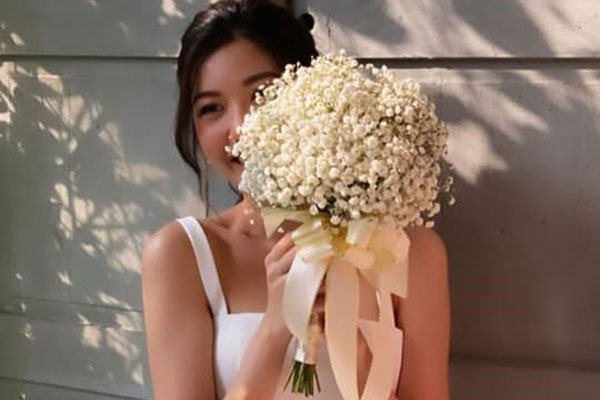 Á hậu Thúy Vân đi đăng kí kết hôn với chồng doanh nhân-9