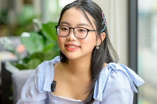 Phương Mỹ Chi: 'Tôi mua được nhà cho ba mẹ sau 2 năm đi hát'