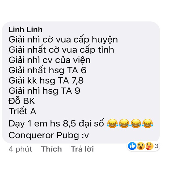Hội con nhà người ta khoe thành tích dày cộm thời đi học, nào là điểm cao, giấy khen, huy chương nhìn thôi là choáng-7
