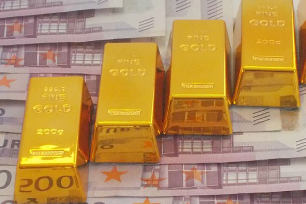 Giá vàng hôm nay 15/5; TT Trump nổi giận, vàng tăng mạnh-2