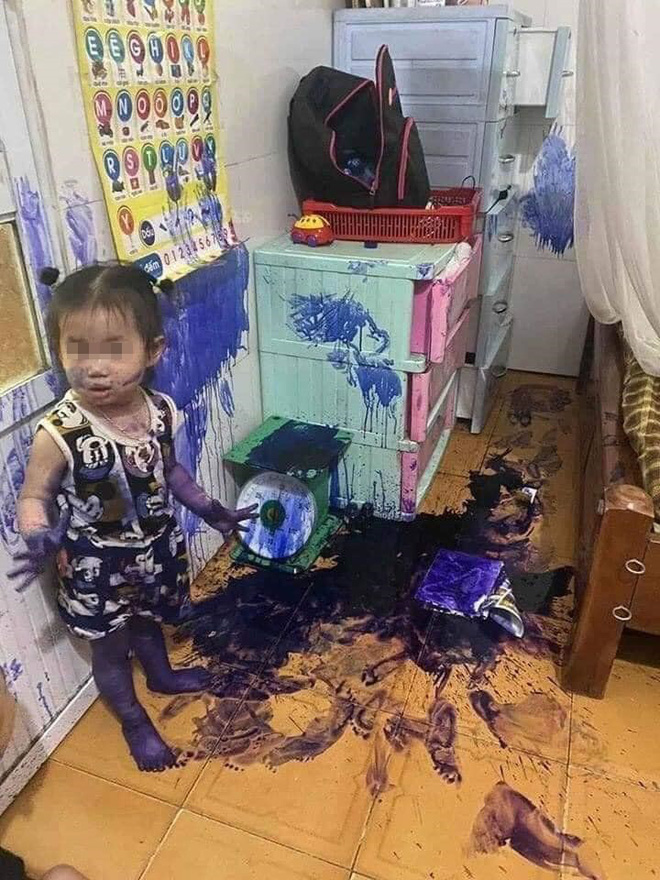 Mở cửa phòng thấy con gái tím ngắt, bố trẻ kinh hãi nhưng vẫn kịp nhận ra sự thật đáng giận-1