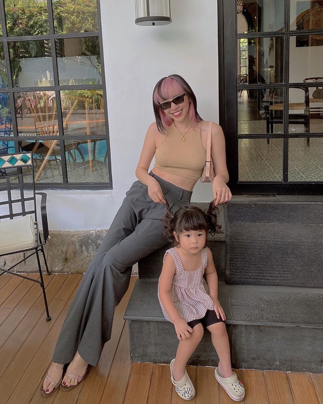 Tóc Tiên vẫn thích diện váy áo gợi cảm sau khi kết hôn-8