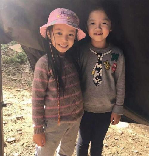 Ít ai ngờ, con gái Triệu Vy 10 tuổi, ăn mặc quê mùa lại chính thức thành nữ đại gia-6