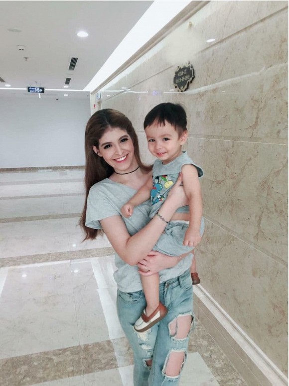 Sau 6 năm ồn ào chuyện tình ái, Baggio hạnh phúc bên vợ, còn Andrea hiện ra sao?-16