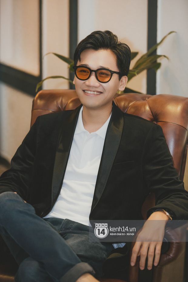 Xuân Nghị lên tiếng về tin hẹn hò, nghẹn ngào kể về thời nghèo khó: Tôi dọn khách sạn xuyên đêm, lương 1,6 triệu/tháng”-3