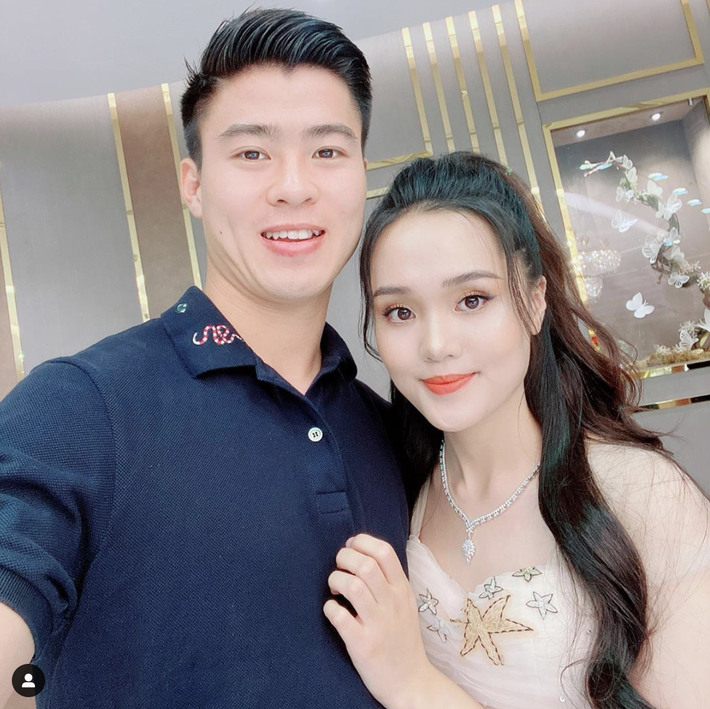 Hậu tin đồn hôn nhân lục đục, Quỳnh Anh sắm ngay túi Hermès trăm triệu, còn tag thẳng Duy Mạnh để khoe khéo-4