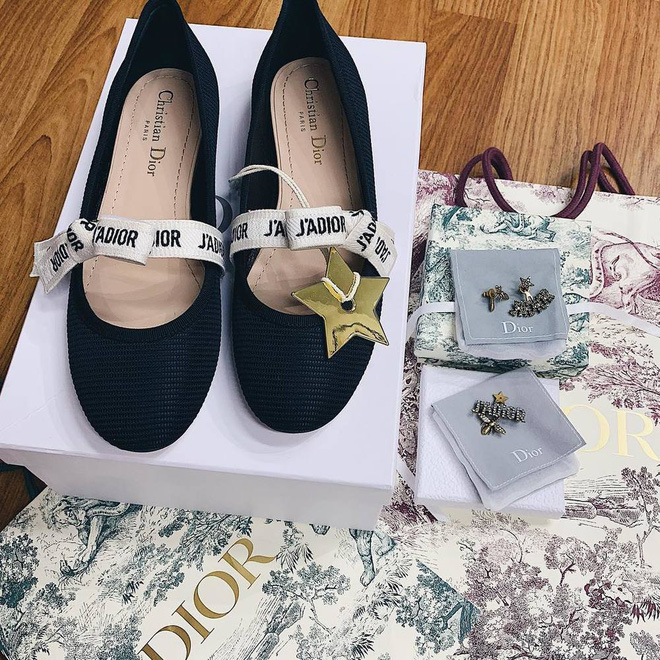 Hậu tin đồn hôn nhân lục đục, Quỳnh Anh sắm ngay túi Hermès trăm triệu, còn tag thẳng Duy Mạnh để khoe khéo-7