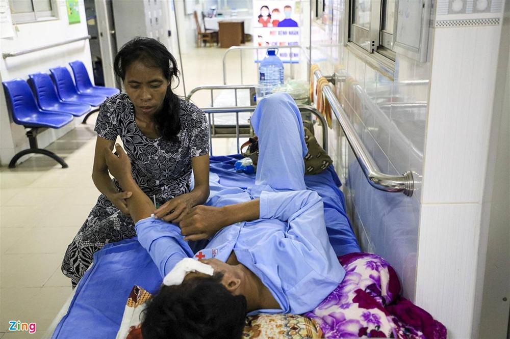 Thấy bức tường đổ, trong đầu mình nghĩ là chết rồi-1