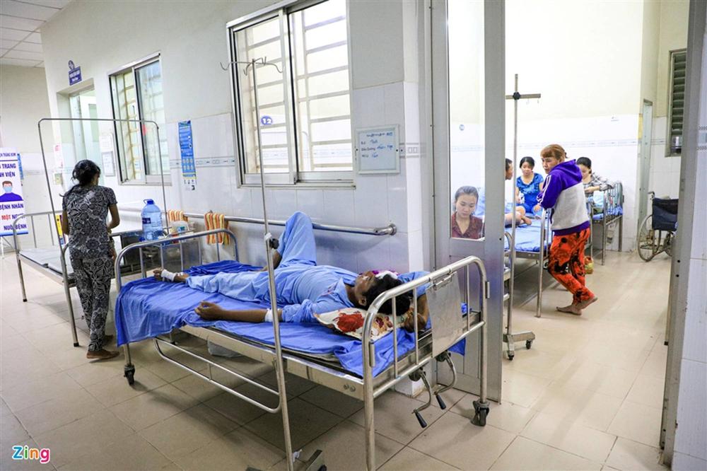 Thấy bức tường đổ, trong đầu mình nghĩ là chết rồi-2