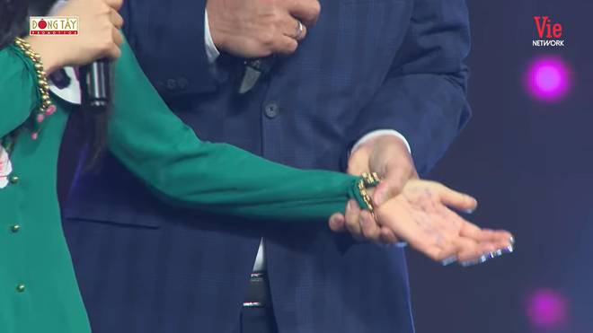 Quyền Linh hỏi về tình hình kinh doanh của Lê Giang, con gái Lê Lộc xót xa: Dẹp tiệm rồi-3