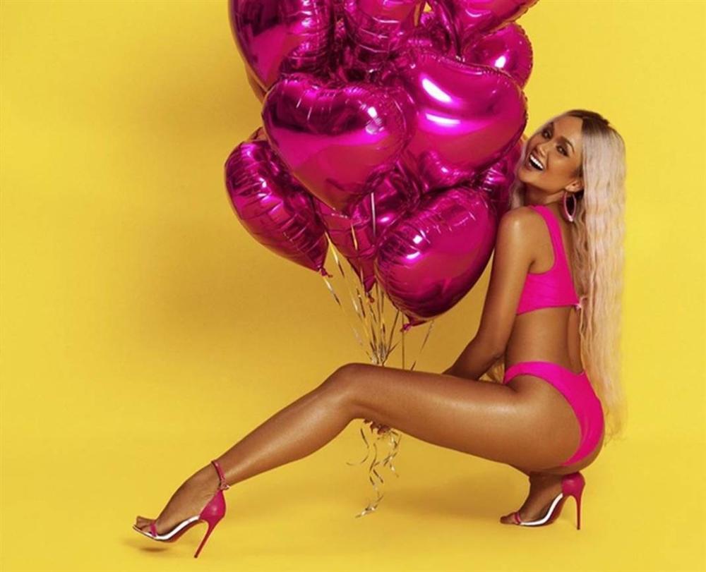 HHen Niê mặc bikini hồng, trang điểm như Nicki Minaj mừng sinh nhật-3