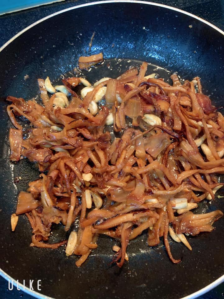 Bạn gái xinh của Công Lý nấu ăn kém nhất nhà, giờ làm cả dàn sao phải vào tấm tắc-10