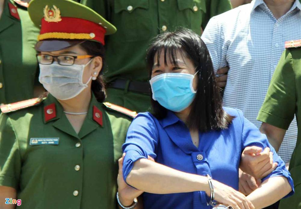 Nữ hiệu trưởng vụ nâng điểm thi: Bị cáo rất nhục nhã-1