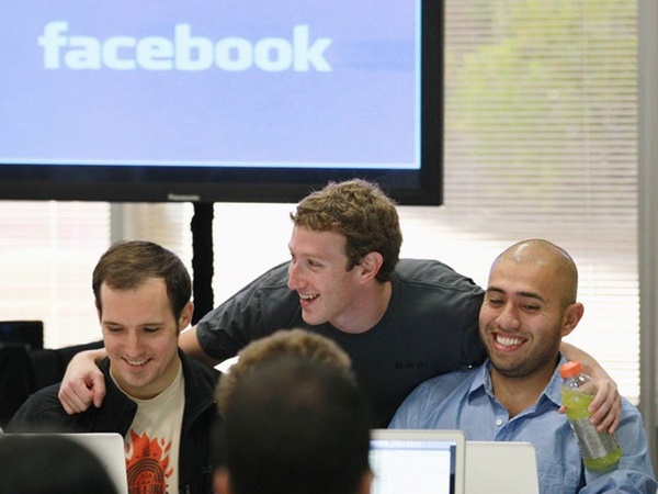 36 tuổi, Mark Zuckerberg kiếm tiền 2 phút bằng cả năm của người bình thường-2