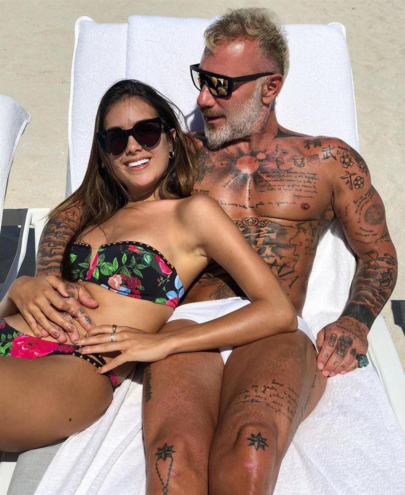 Chuyện yêu đương của triệu phú 52 tuổi với dàn người mẫu, hoa hậu-16