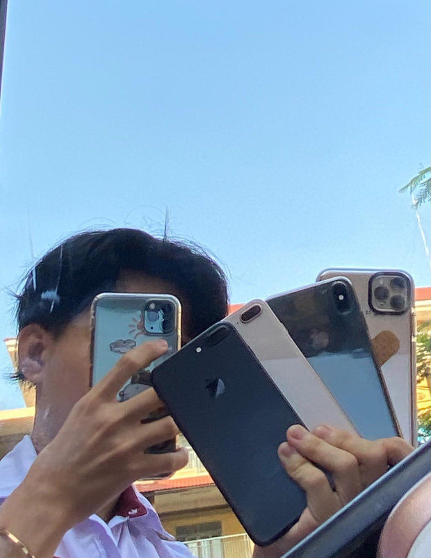 Nam sinh lớp 12 học cô Minh Hiếu đi đường quyền với dàn Iphone 11 Pro Max, XS Max xịn sò khiến dân mạng mắt tròn mắt dẹt-3