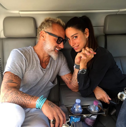 Chuyện yêu đương của triệu phú 52 tuổi với dàn người mẫu, hoa hậu-9