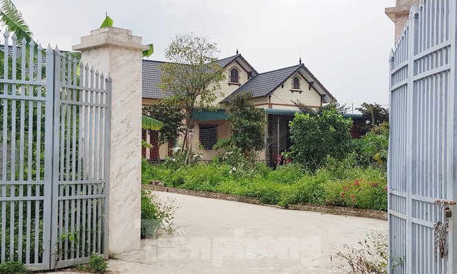 Cận cảnh biệt thự, nhà vườn trái phép mọc trên đồi ở Ba Vì-4