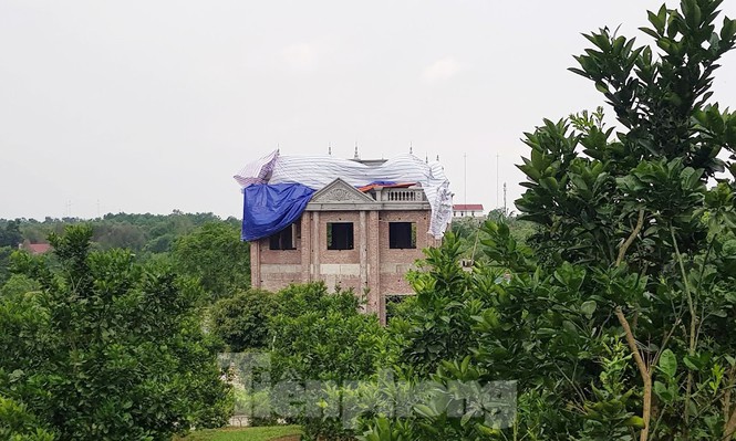 Cận cảnh biệt thự, nhà vườn trái phép mọc trên đồi ở Ba Vì-5