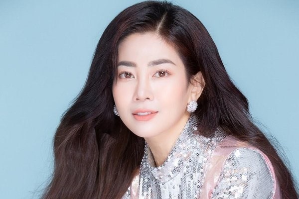 Mẹ Phùng Ngọc Huy cúng 49 ngày cho diễn viên Mai Phương