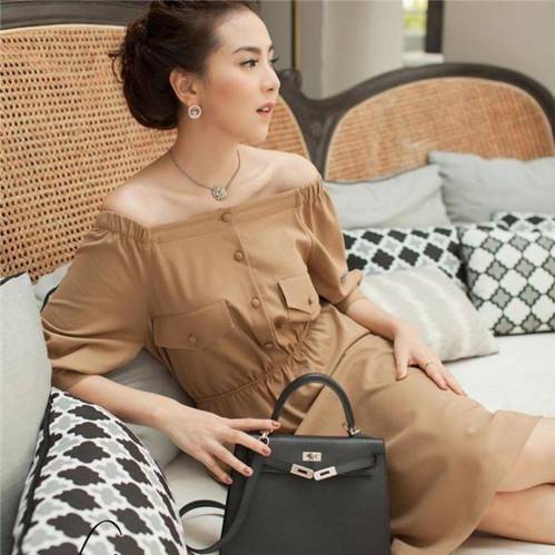 BTV Mai Ngọc khoe hộp đựng trang sức chẳng khác gì rương châu báu, tính sương sương hơn trăm triệu đồng-3