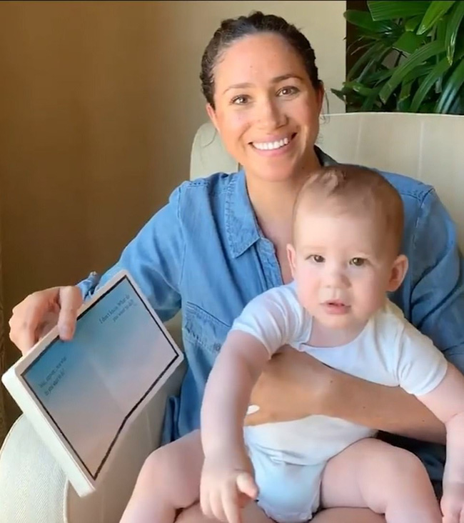 Meghan Markle chia sẻ thông tin về con trai nhưng cư dân mạng lại đồng loạt đề nghị hoàng gia Anh hãy cứu lấy bé Archie-1