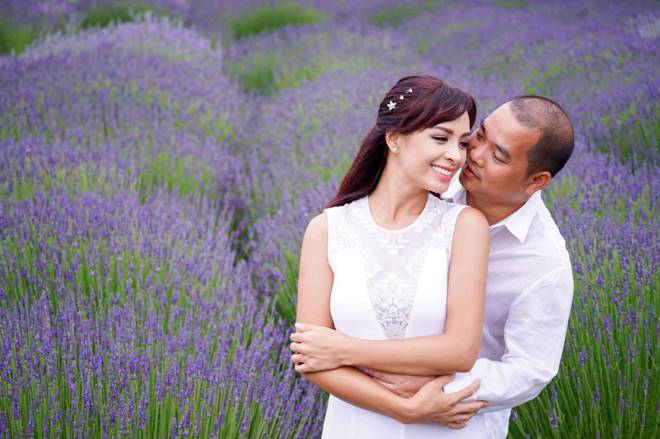 Ông xã Thuý Hạnh từng xin vợ đi massage, tự giác ngủ sofa mỗi khi nhậu say về-3