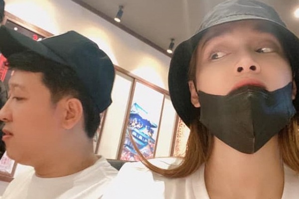 Trường Giang tranh thủ gọi điện cho Nhã Phương than hết tiền, phải ăn trái cây để làm việc-5