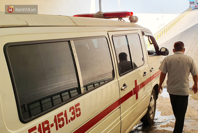 Đám tang đẫm nước mắt của nạn nhân lớn tuổi nhất vụ sập tường ở Đồng Nai: Mẹ ơi, con tìm thấy bố rồi, bố ở trong nhà xác bệnh viện-2