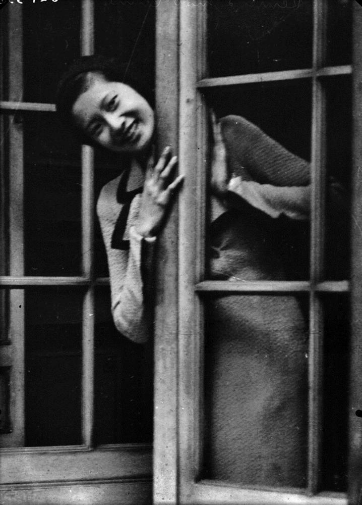 Nam Phương Hoàng Hậu: Người đàn bà phải lòng Dior nhưng phân nửa đời vẫn mực thước với Áo dài-3