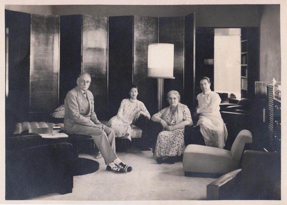 Nam Phương Hoàng Hậu: Người đàn bà phải lòng Dior nhưng phân nửa đời vẫn mực thước với Áo dài-6