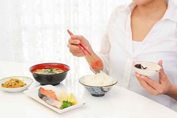 7 thói quen ăn uống đáng học hỏi của người Nhật, giúp họ có tuổi thọ cao nhất thế giới-2