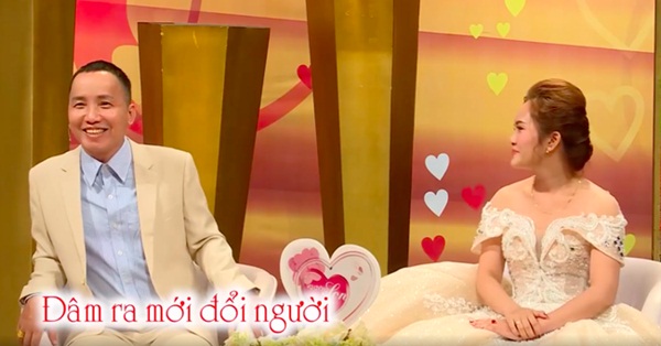 Vợ chồng son: Bố già U50 lỡ yêu rồi cưới con gái nuôi, thoải mái kể chuyện chăn gối với vợ trẻ kém 20 tuổi-6