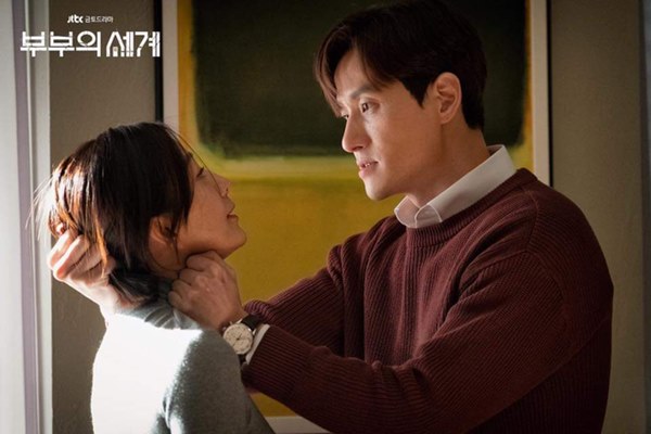 Loạt hậu trường yêu muốn xỉu ở Thế Giới Hôn Nhân: Vợ chồng bà cả ngọt như tình trẻ, con gái tiểu tam là thần tượng quốc dân-1