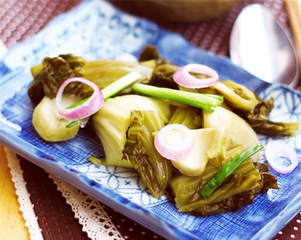 Mẹo muối dưa cải vàng giòn, không khú lại đảm bảo vệ sinh chồng con đều thích-2