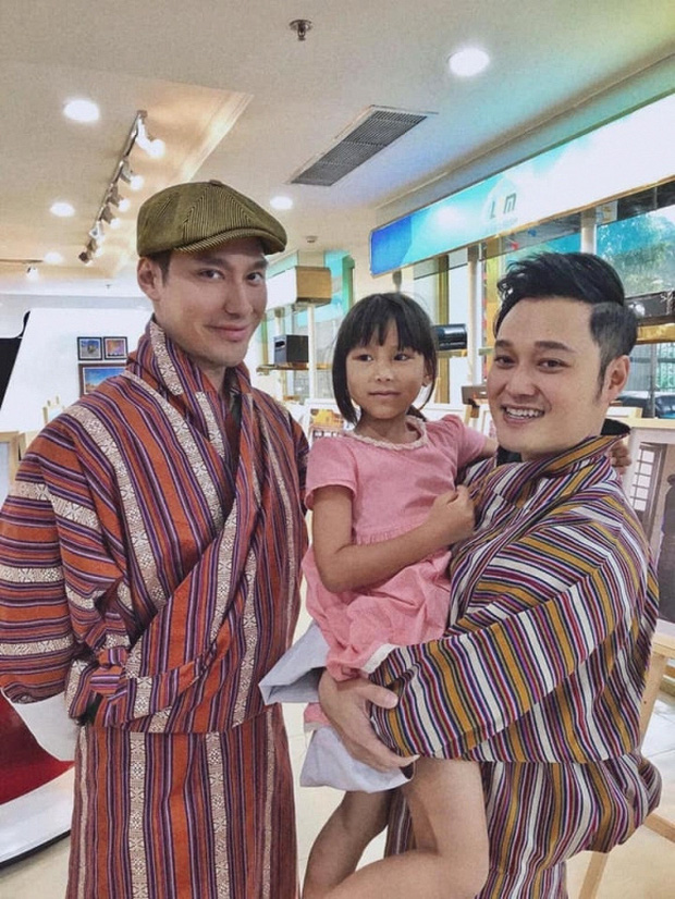 Lý Quý Khánh canh nửa đêm chúc mừng sinh nhật Quang Vinh, chưa ai hỏi đã đính chính bạn thân” thôi à-3